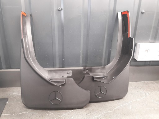 B66528254 Mercedes-Benz Задні бризговики W 164 НОВИЙ КОМПЛЕКТ