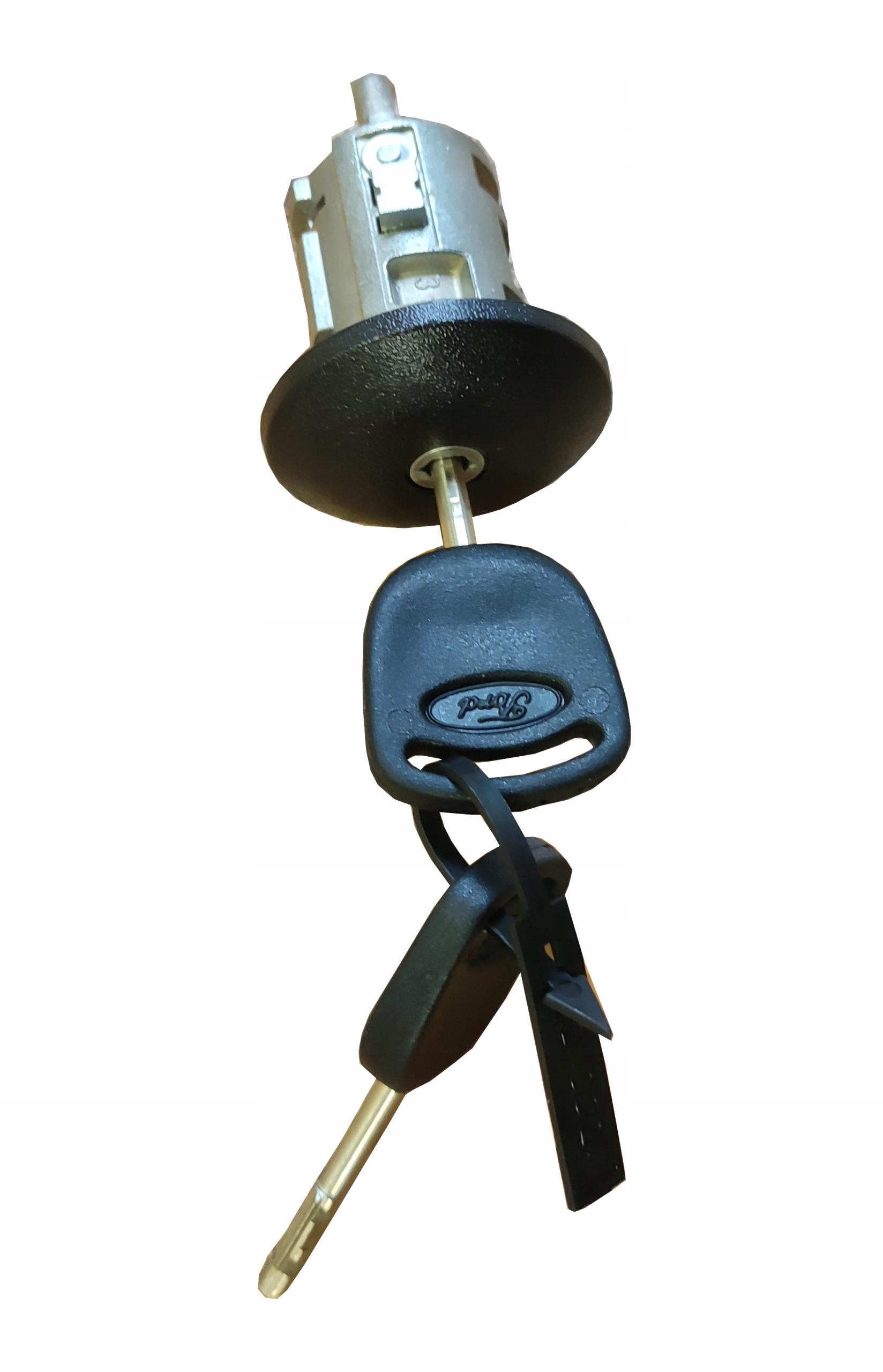 YC15-V432A84-AB - ВСТАВКА ЗАМКА ДВЕРИ БАРАБАНА ЗАДНЯЯ TRANSIT CONNECT 02-