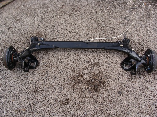 5Z0501426A - Балка заднього моста volkswagen fox 5z0501426a!