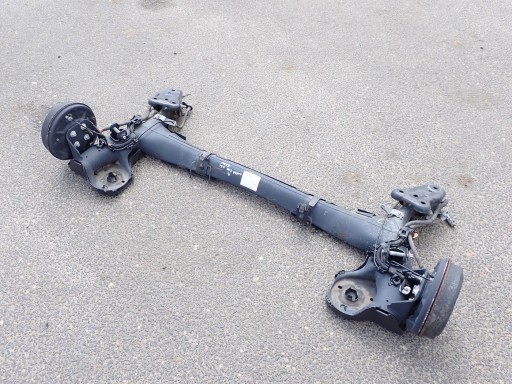 2 - Belka підвісна вісь задній повний барабан opel corsa f peugeot 208 ii