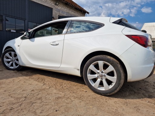 Балка підвіски осі astra j gtc cascada 5x115