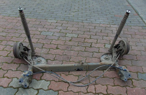 Балка півосі підвіска задня дачія сандеро 1 і абс барабани європа