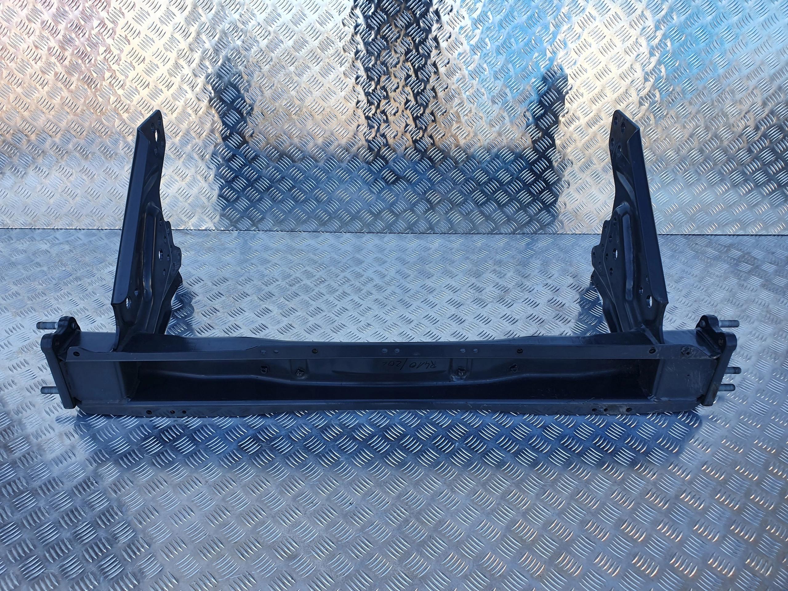 БАЛКА НАВЕСНОЙ ОСИ SCANIA R S