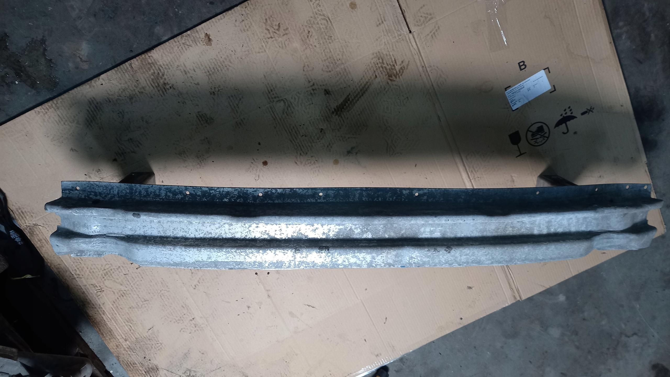 Передняя балка AUDI A4 02R