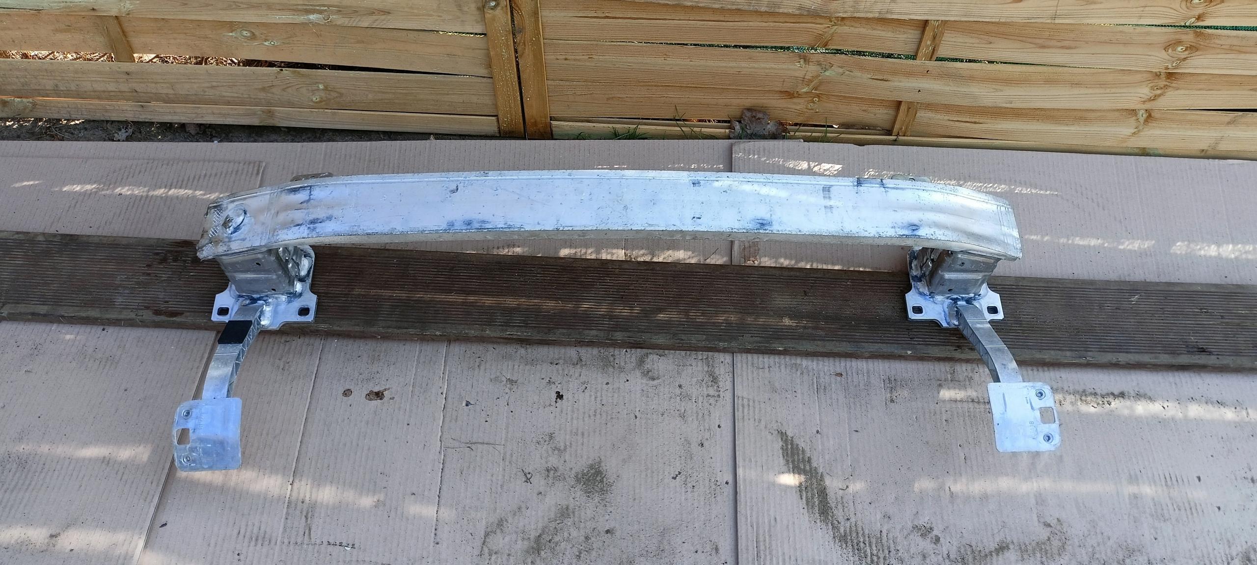 Передняя балка Пежо 208 лифт 15-18год