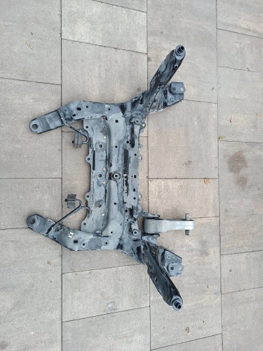 6872729 - Бмв х2 ф39 передня балка саней