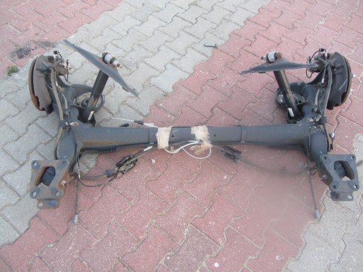 1111 - Задняя балка citroen berlingo partner mode 2010-2015 гг.