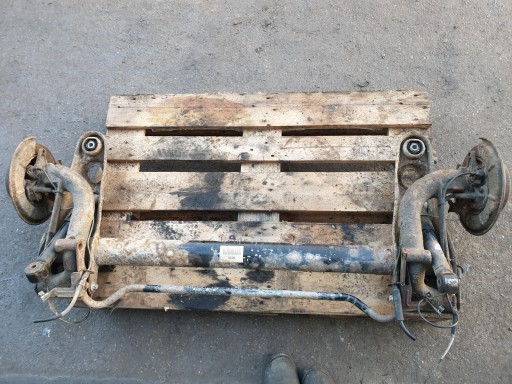 Mercedes-benz vaneo w414 задняя ось