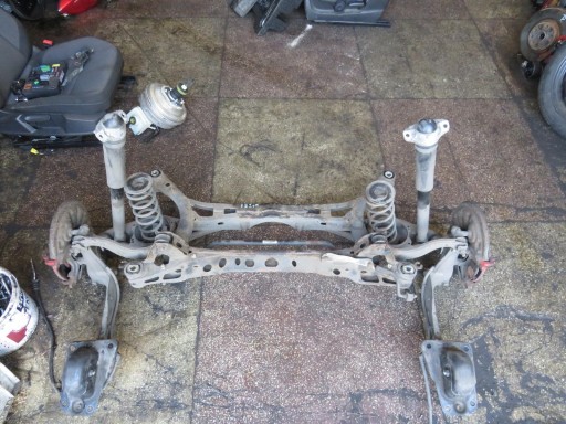 KRIS235789 - Балка підвіски задній міст пасат б8 седан