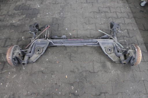 Балка подвески задний мост барабаны captur lift 0.9 tce 17-19