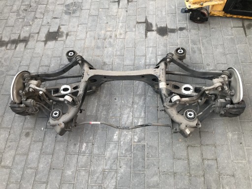 VW9815 - Балка задней подвески audi a4 b9 8w 15- седан