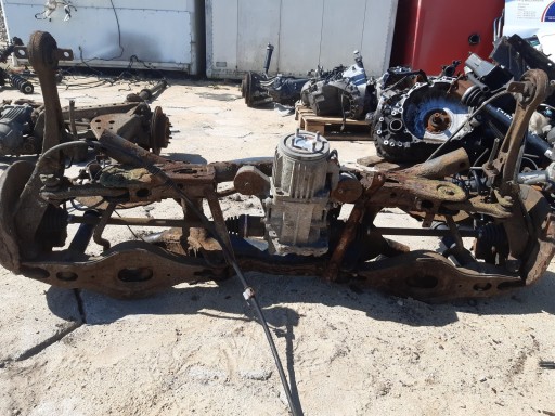 Citroen c-crosser задний балок подвески