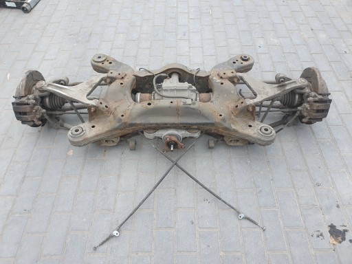 PU8308 - Балка задньої підвіски infiniti q50 13- 2.2 cdi