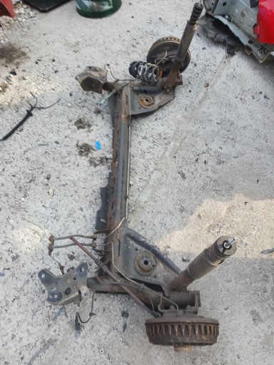 Балка задньої підвіски renault captur i 2015р