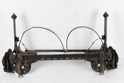 555116056R. 555016630R. - Балка задньої підвіски диски 93868595 vivaro btrafic iii talento ii nv300