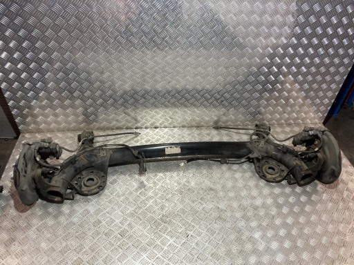 PK17114 - Toyota yaris iv 20-8w7 задней подвесной балки