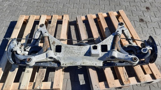 01 - Балка задньої підвіски volvo v70 09492948