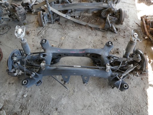 Підвіска балка задня коляска люлька bmw f20