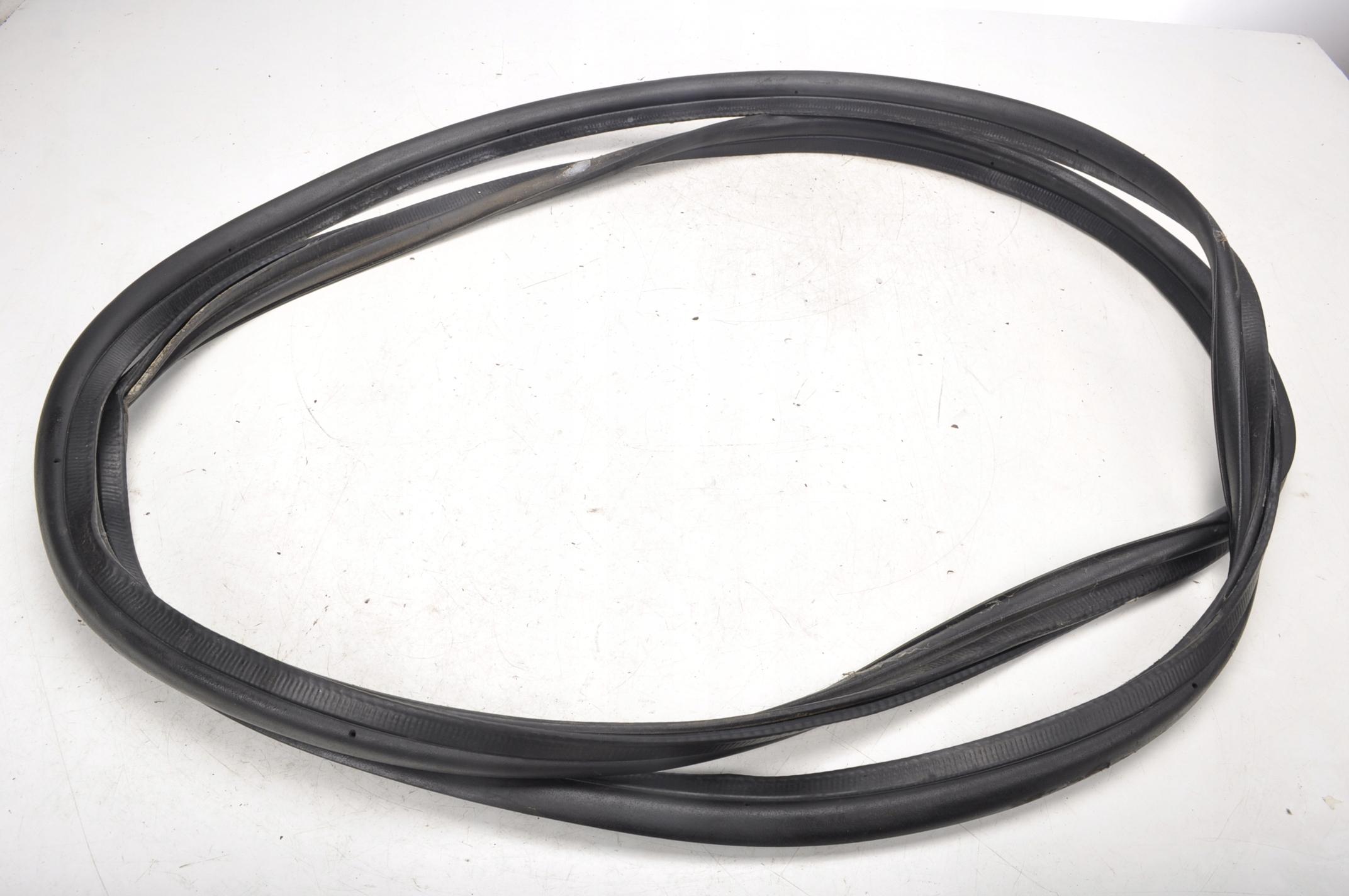 BENTLEY ARNAGE ПРОКЛАДКА КРЫШКИ БАГАЖНИКА