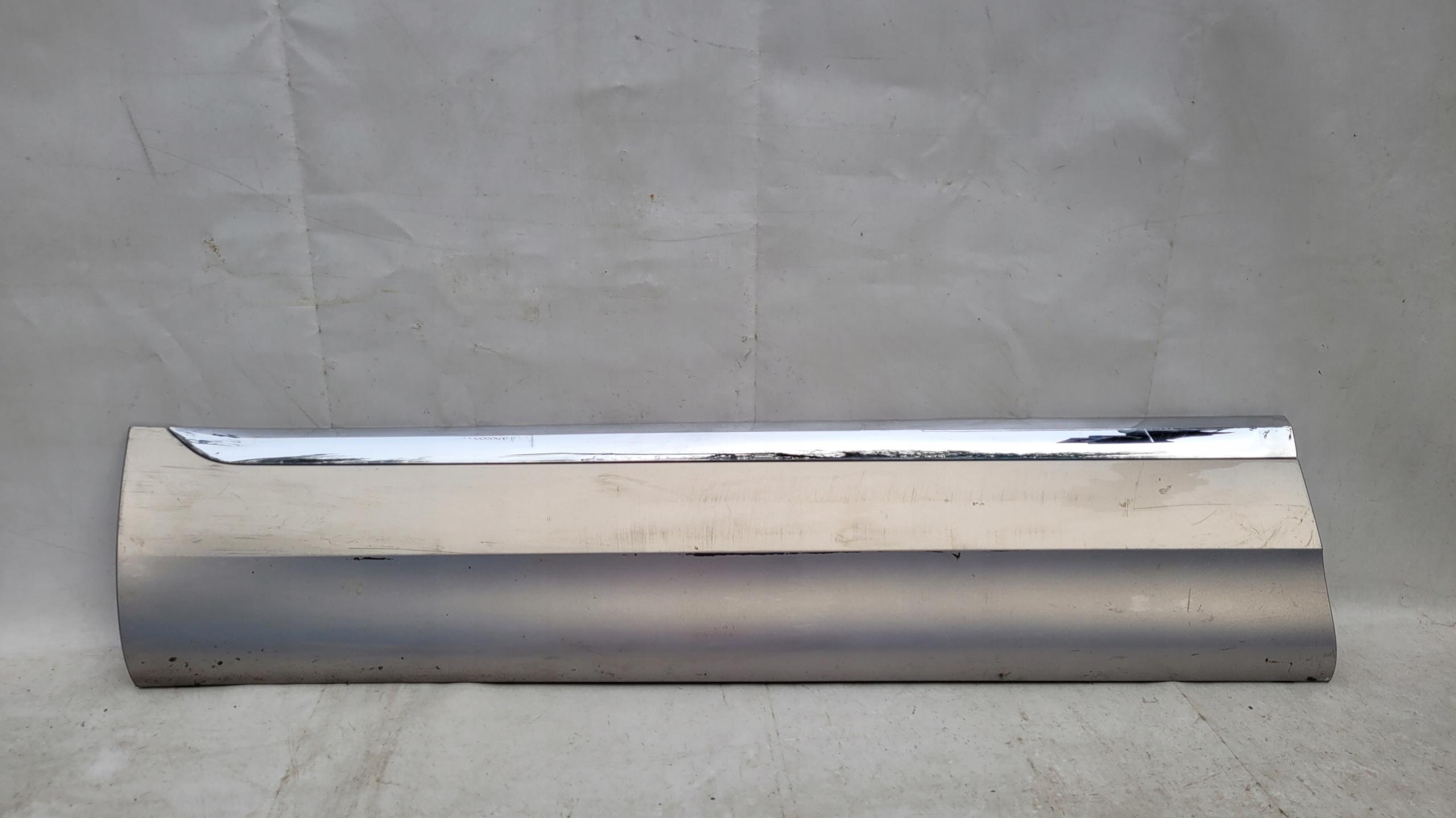 BENTLEY BENTAYGA МОЛДИНГ ДВЕРІ ПЕРЕДНІЙ ЛІВИЙ