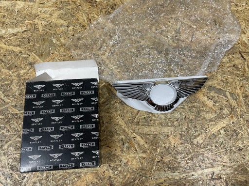 ЭМБЛЕМА BENTLEY CONTINENTAL GT ЗАДНЯЯ НОВАЯ ОРИГИНАЛ. 3W8853689F