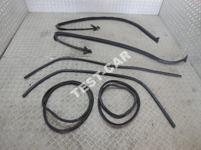 Bentley CONTINENTAL GT ущільнення дверей капота