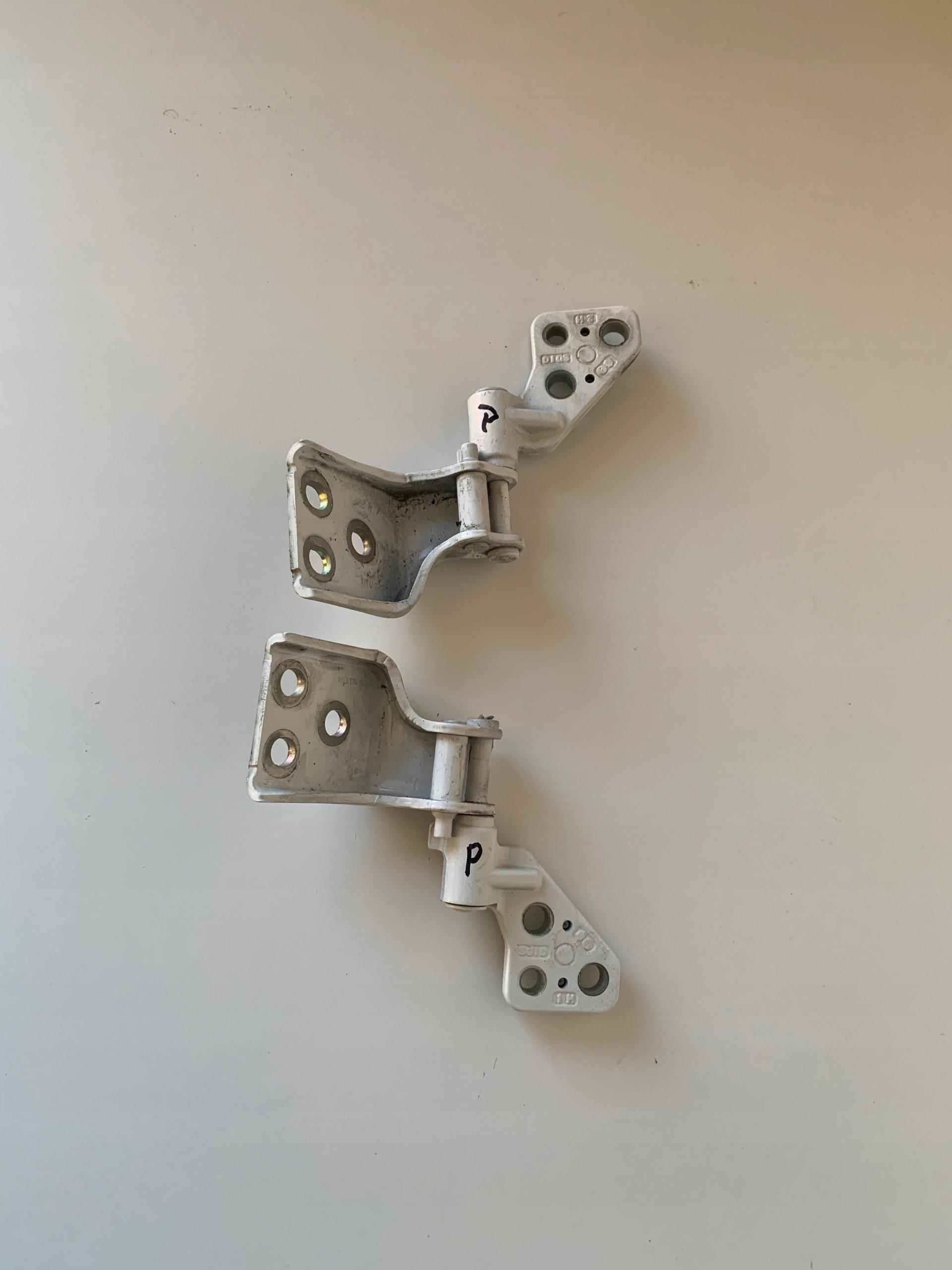 BERLINGO III PARTNER ЗАДНІ ДВЕРНІ ПЕТЛІ