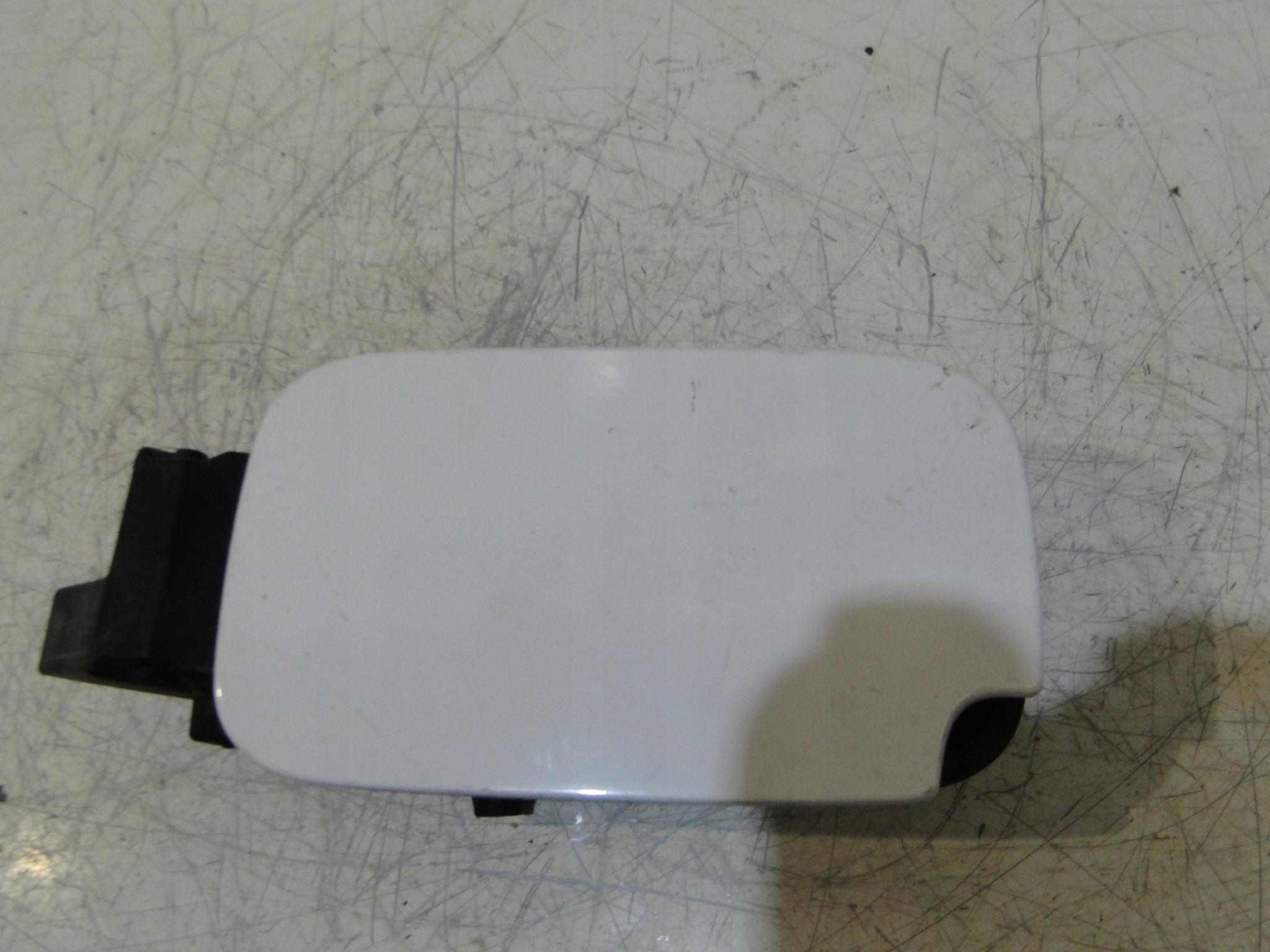 BERLINGO PARTNER II 08-18 КРИШКА ПАЛИВНОГО БАКА