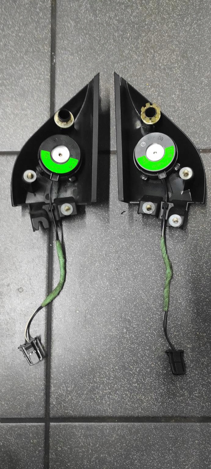 BLENDA 3c0035411d трикутник DYNAUDIO PASSAT B6