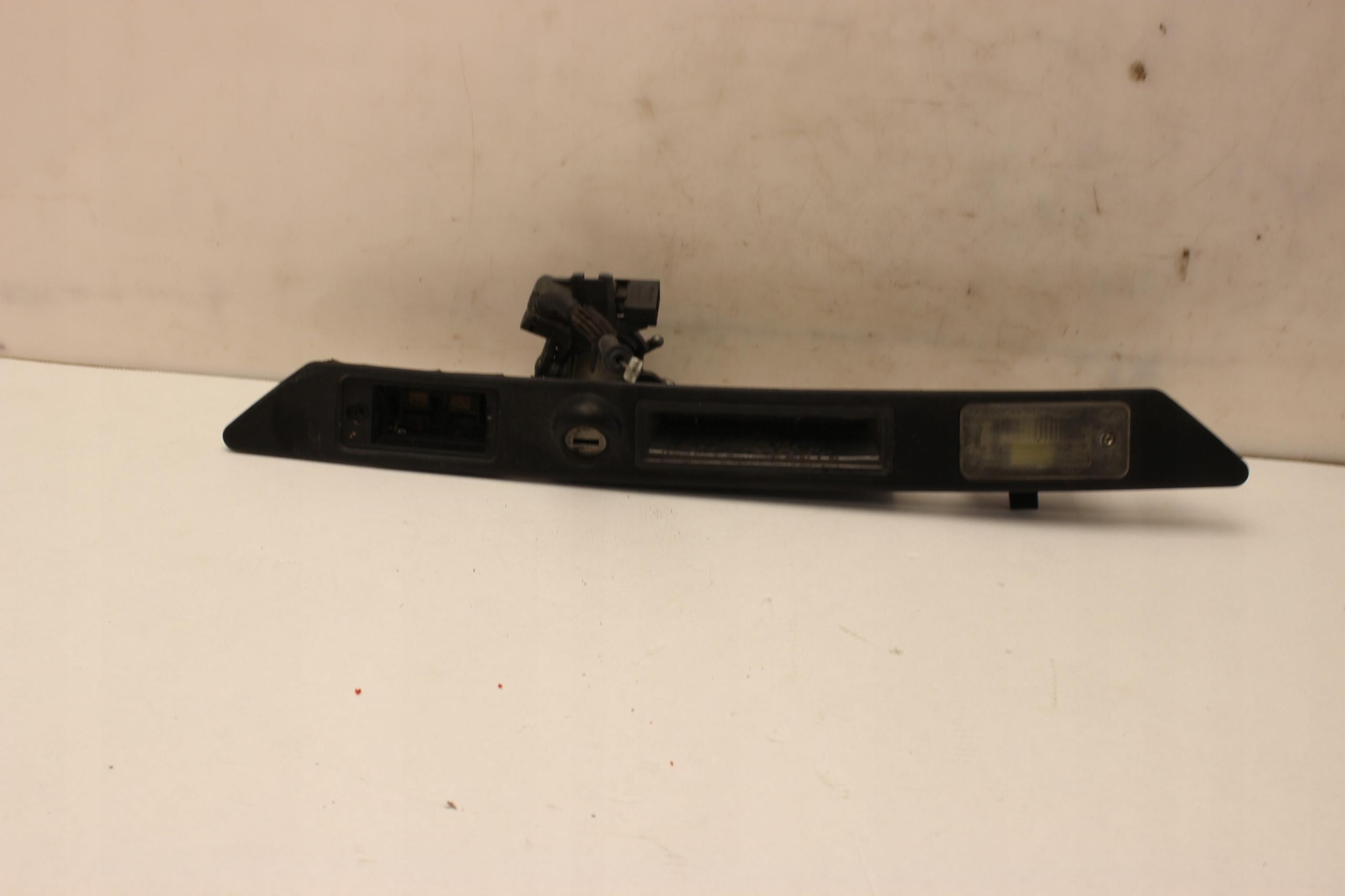 BLENDA микро контакт дверная ручка закрылка AUDI A4 B7 04R-