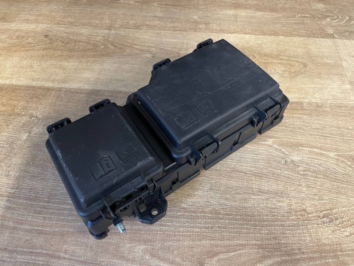 БЛОК ПРЕДОХРАНИТЕЛЕЙ RANGE ROVER EVOQUE L551 OE BJ32-14A073-AC