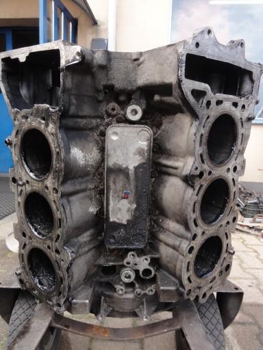 R6428105 - БЛОК ДВИГАТЕЛЯ MERCEDES 3.0 V6 R642 81 05