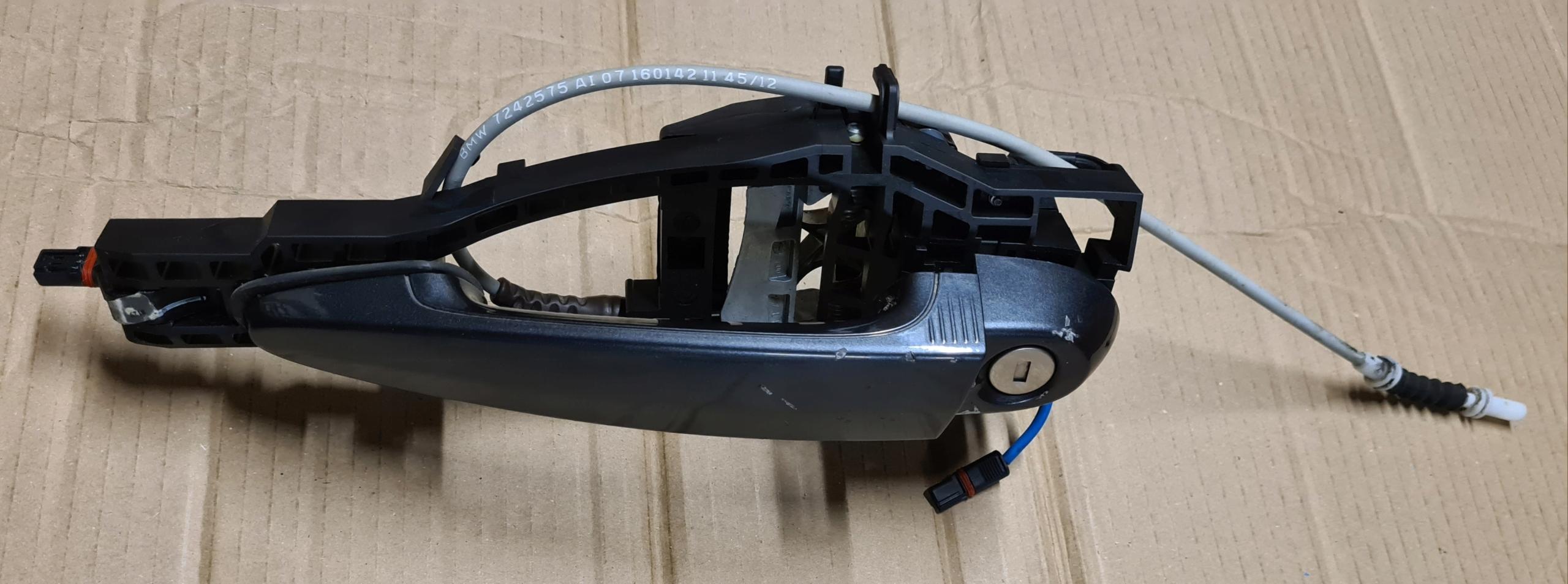 7326917 51217326917 - BMW 1 F20 2 3 F30 4 F32 ручка двери левая передняя комфорт