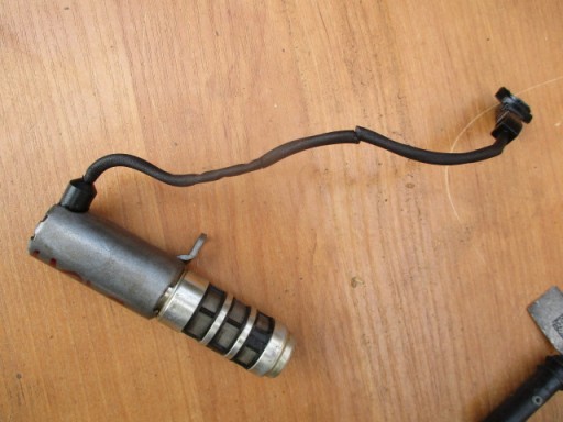 730718 8726 - BMW 1 F20 n13b16a клапан масляного насоса 7307100726