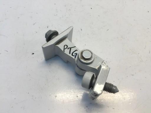 BMW 1 F40 20 петля двери правая задняя верхняя 7246062