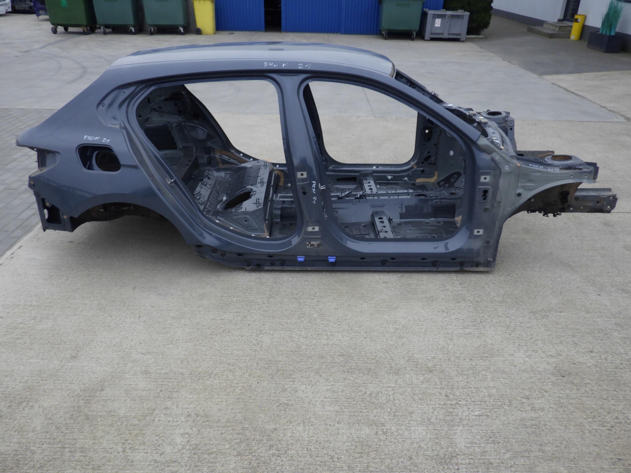 BMW 1 F40 2020 2021 обшивка даху C3N