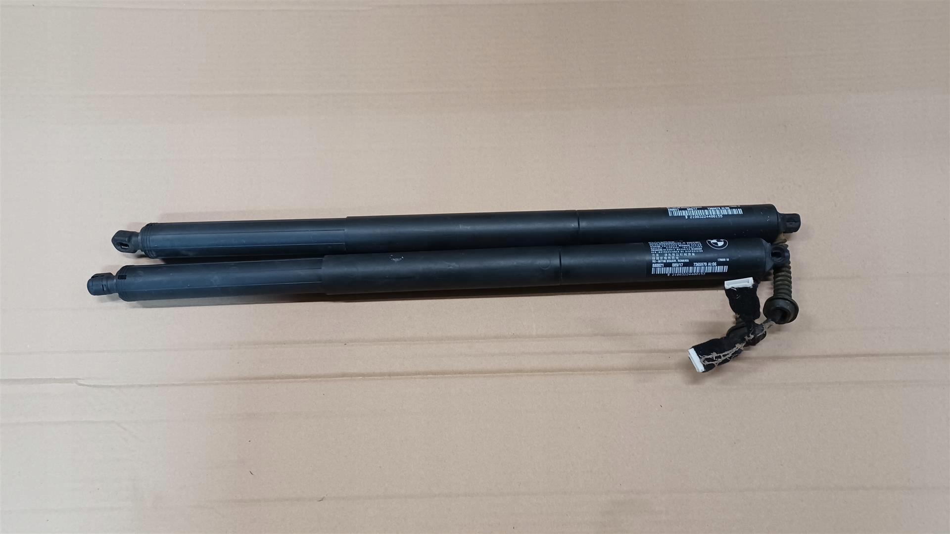 BMW 2 F45 F46 привод задней двери 7365979