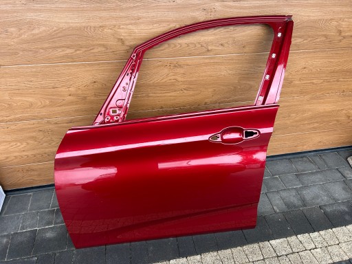 JOZEEK18 - Bmw 2 f46 вхідні двері зліва в кольорі c06
