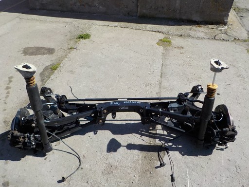 685392301 - Bmw 2 f46 підвіска задня балка зад