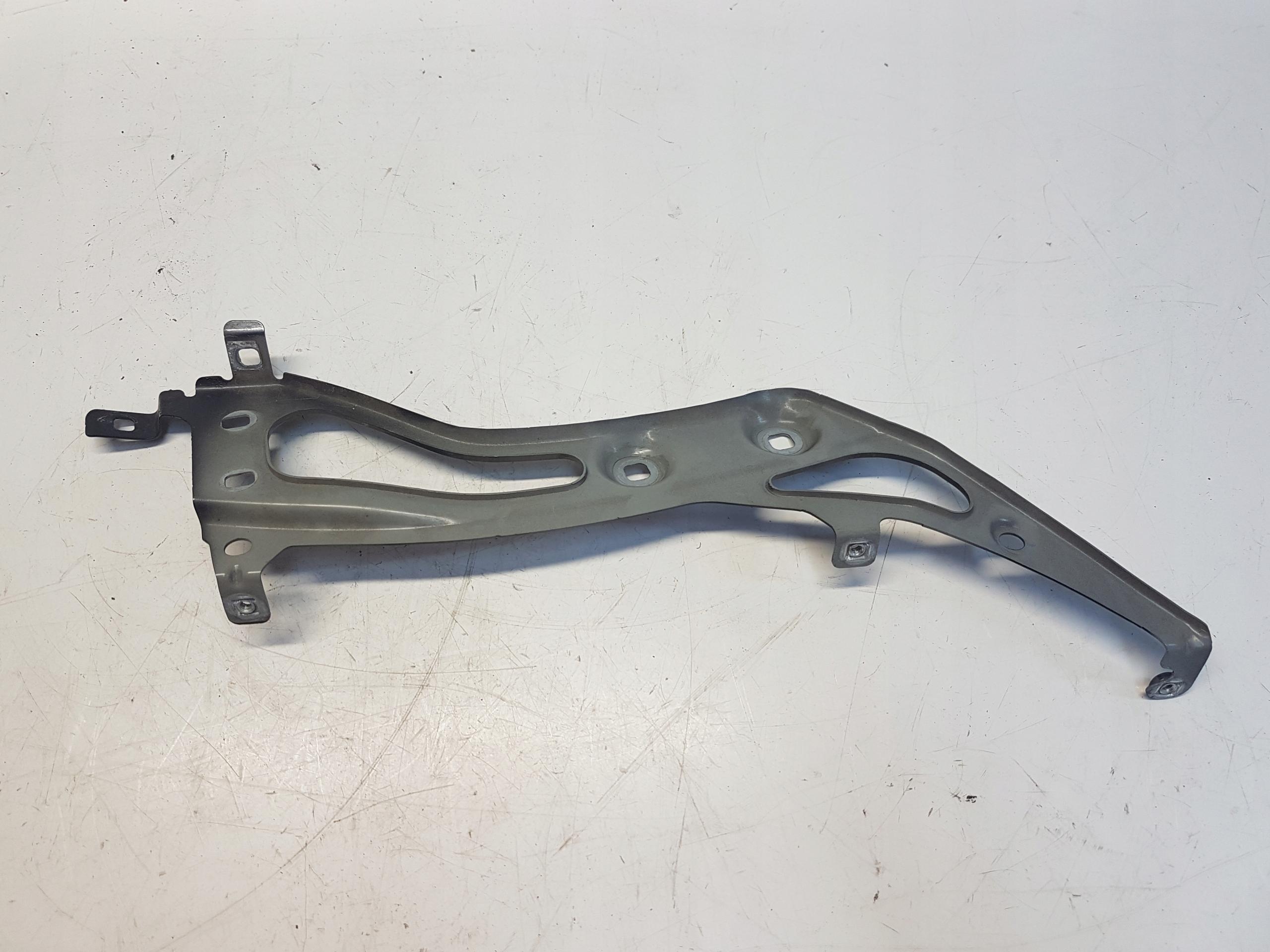 7297200 - BMW 2 F46 крепление крыла передняя правая