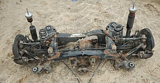 6851560 - Bmw 3 e91 2,0 d подъемные подъемы задняя часть трилы задней части