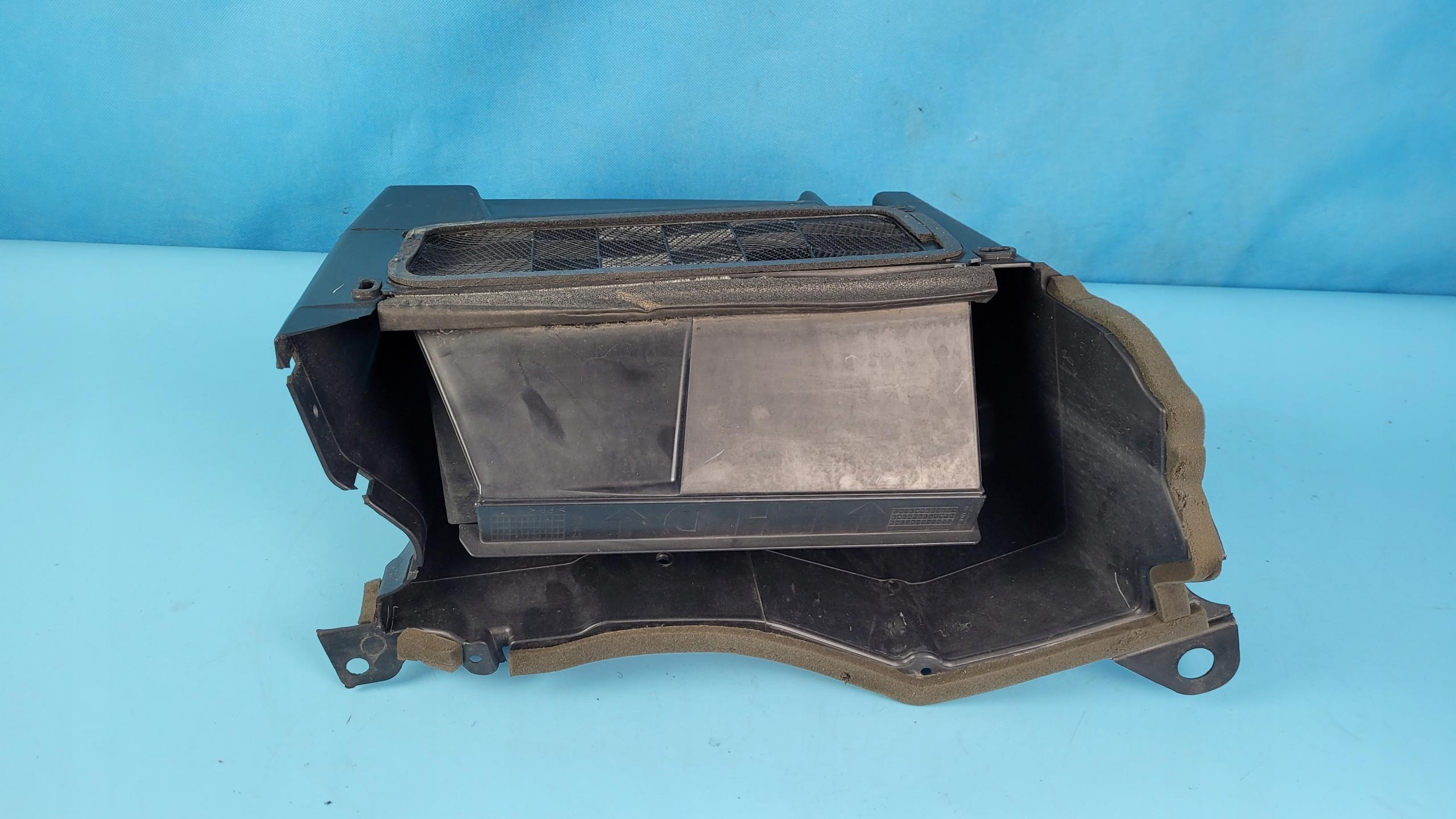 3' - BMW 3 ' G20 19R Салонний фільтр корпус 55038179af