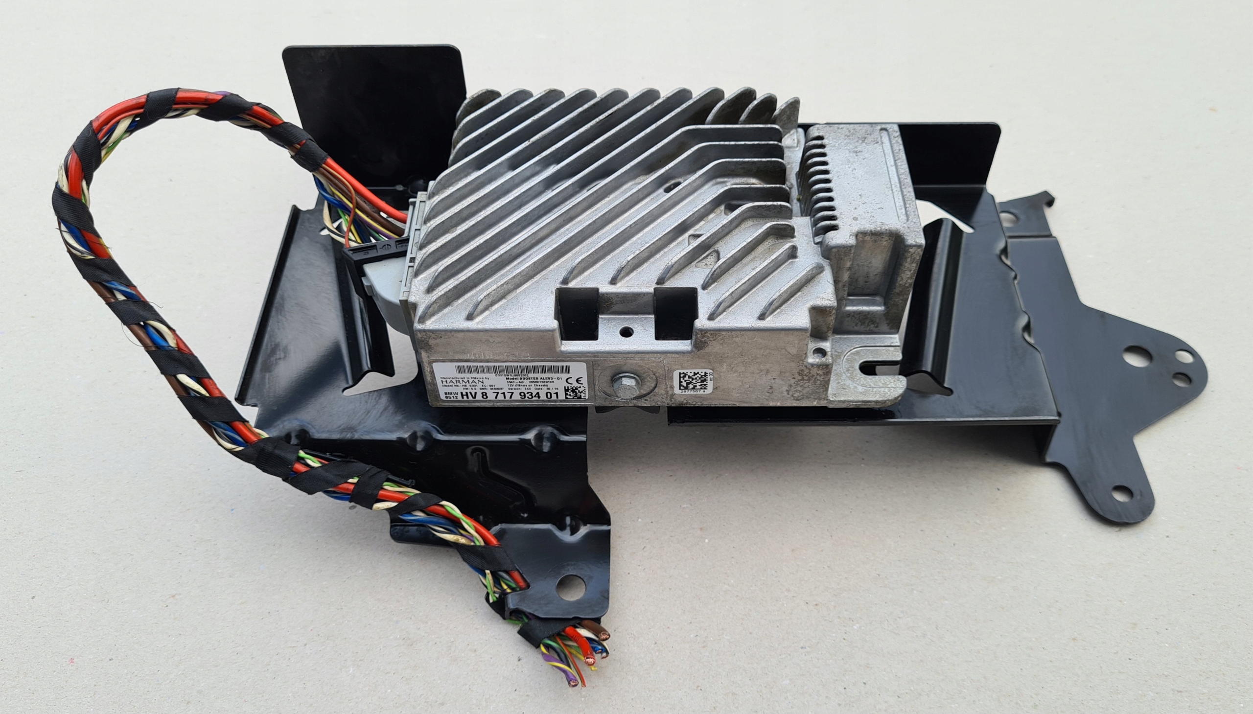 8717934 65128717934 - BMW 3 G20 7 G11 8 G15 X5 G05 X7 g07 Z4 Підсилювач