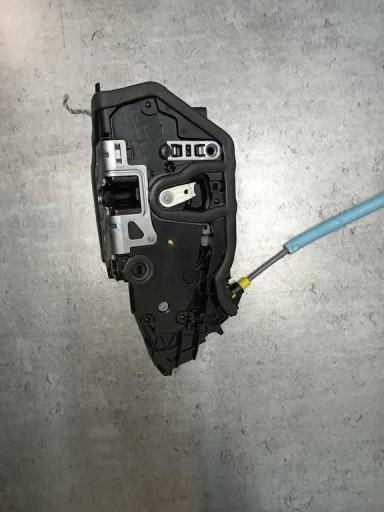 7445047 - BMW 3 G20 G21 замок задній лівий