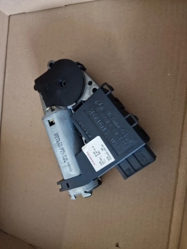 8381480 - BMW 5 E39 2001 двигуни люка