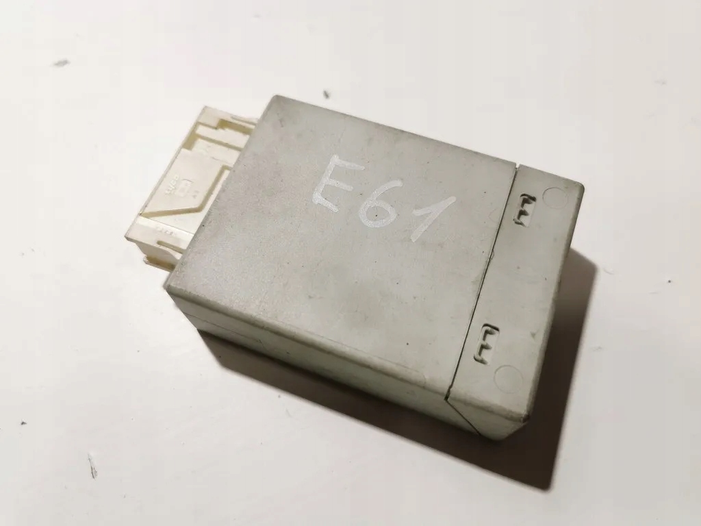 6766280 - BMW 5 E60 E61 2004 драйвери