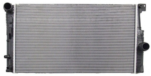 17117626558 - Bmw 5 f10 f11 f07 1.6 t 2.0 t а/т 2010 - комплект вода + кондиціонер