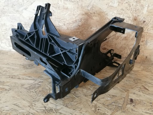 51647200794 51647200794 - BMW 5 F10 F11 кронштейн лампы передний правый 7200794