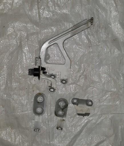 BMW 5 F10 F11 кронштейн крепление крыло лист