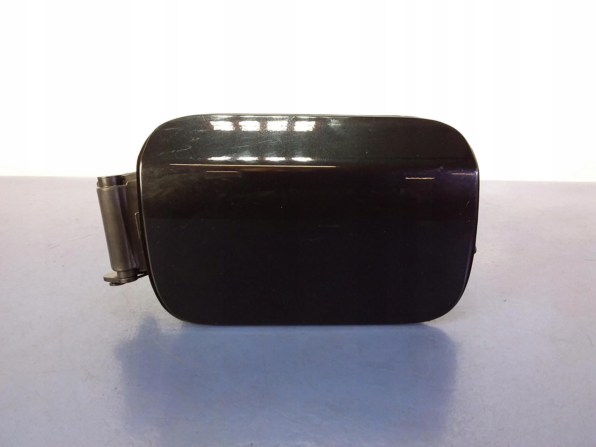 7204365 - BMW 5 F10 крышка топливного бака 475